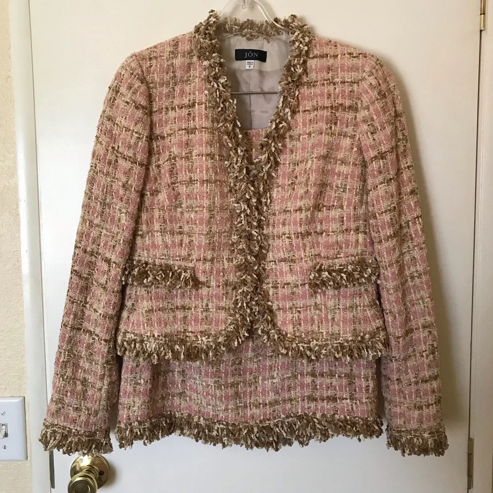 JON Designer Vtg Tweed Skirt Suit Pink Tan Bouclé Fringe Jacket 8 Nostalgic Rare - Picture 2 of 16